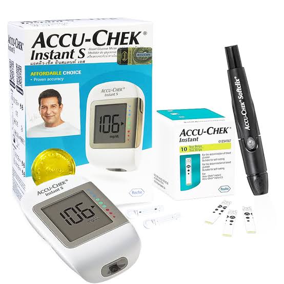 Accu Check Instant S Glucometer