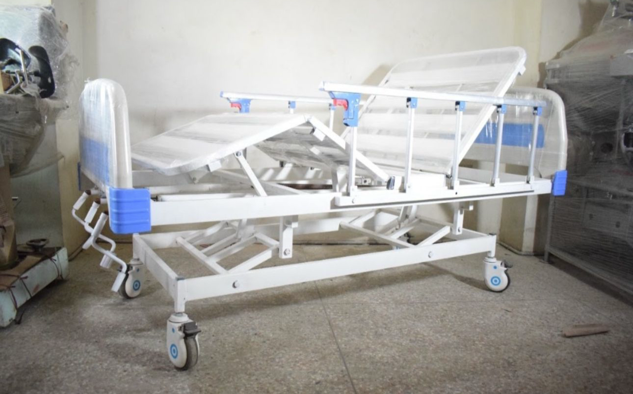 3-Function Hospital Bed - A Copy of the Chinese Model
 Adjustable Medical Bed for Patients